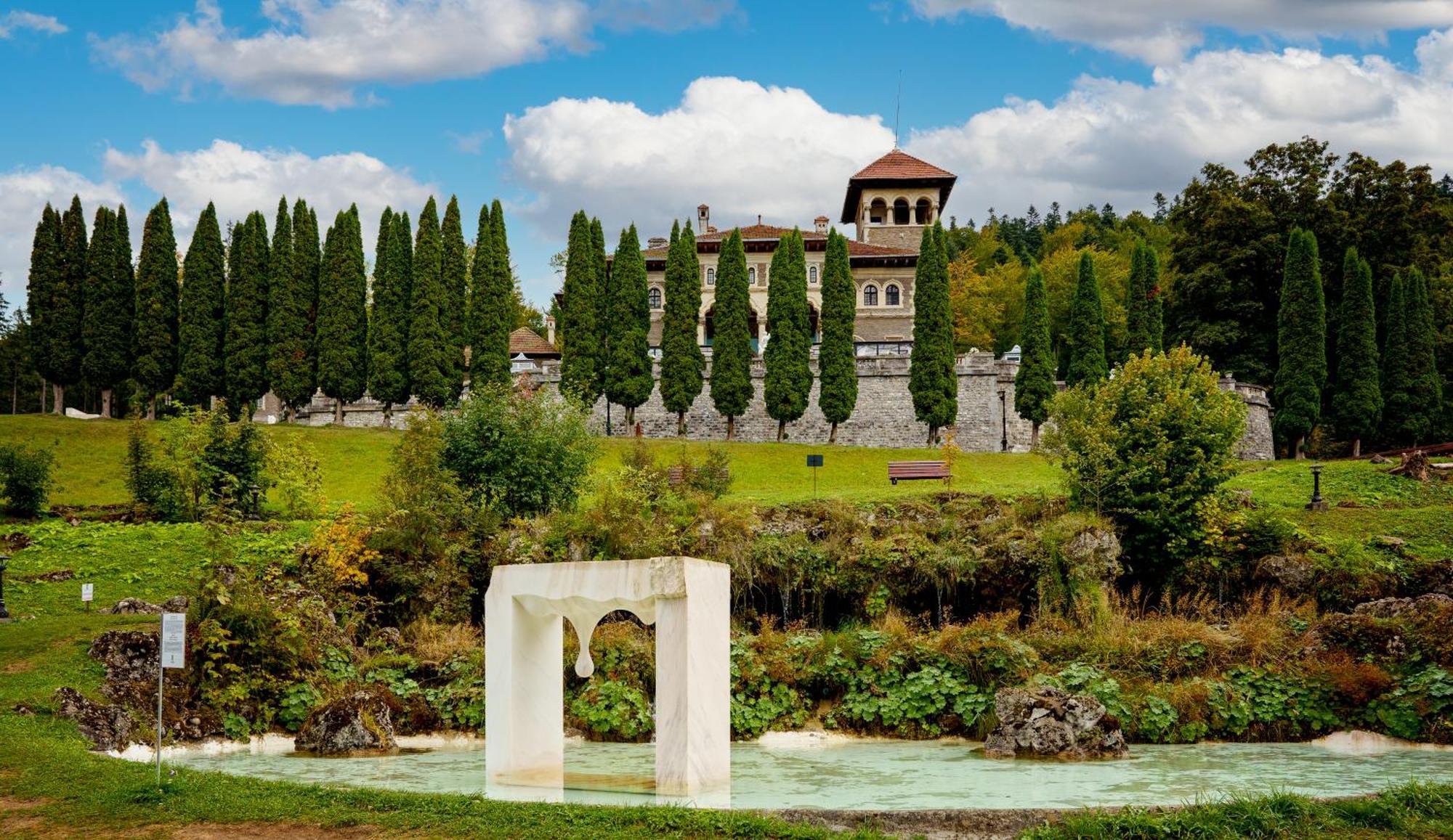 Castelul Cantacuzino Busteni Luaran gambar